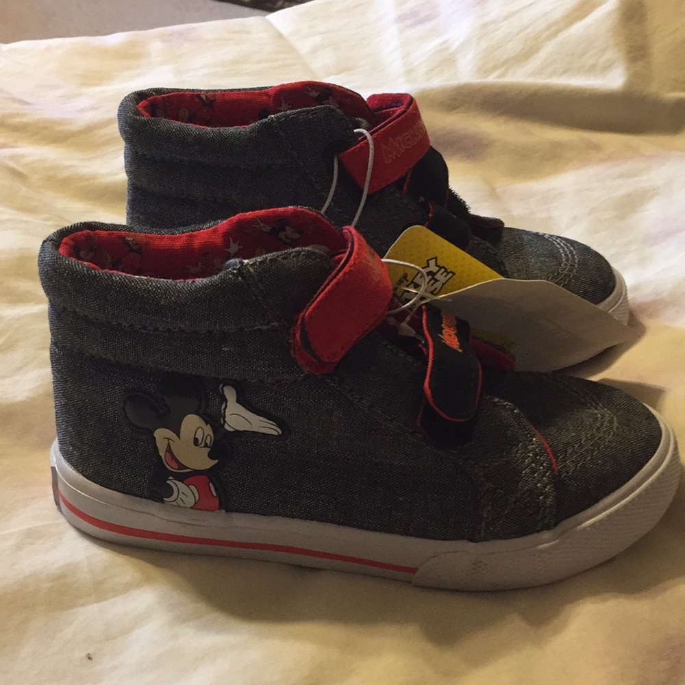 Mickey Mouse Toddler Boys Hi-Top Sneakers 10 NWT